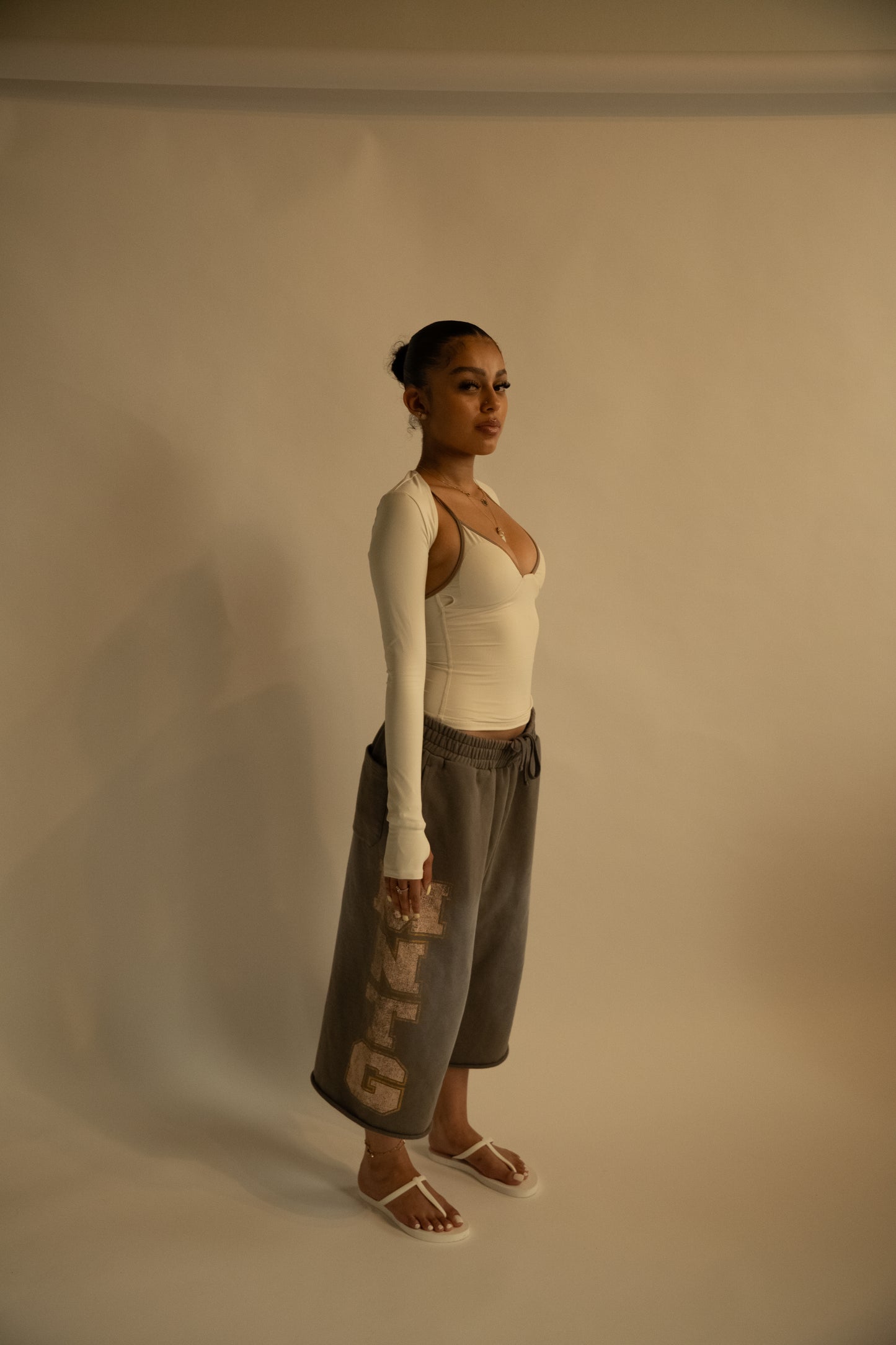 MNTG 3/4 Shorts